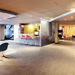 Ibis Centre Comedie Hotel 3*
