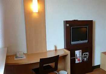 Ibis Centre Comedie Hotel