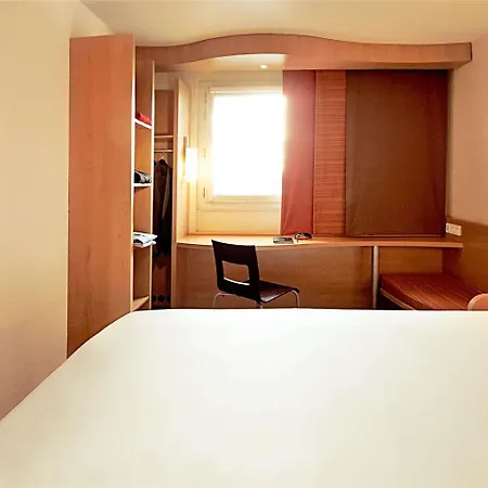 Ibis Centre Comedie 3*