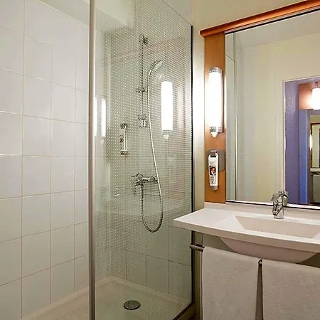 Ibis Centre Comedie 호텔 3*