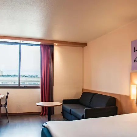 Ibis Centre Comedie 3*